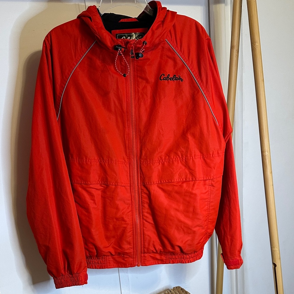Cabela's Bold Red Windbreaker lined‎